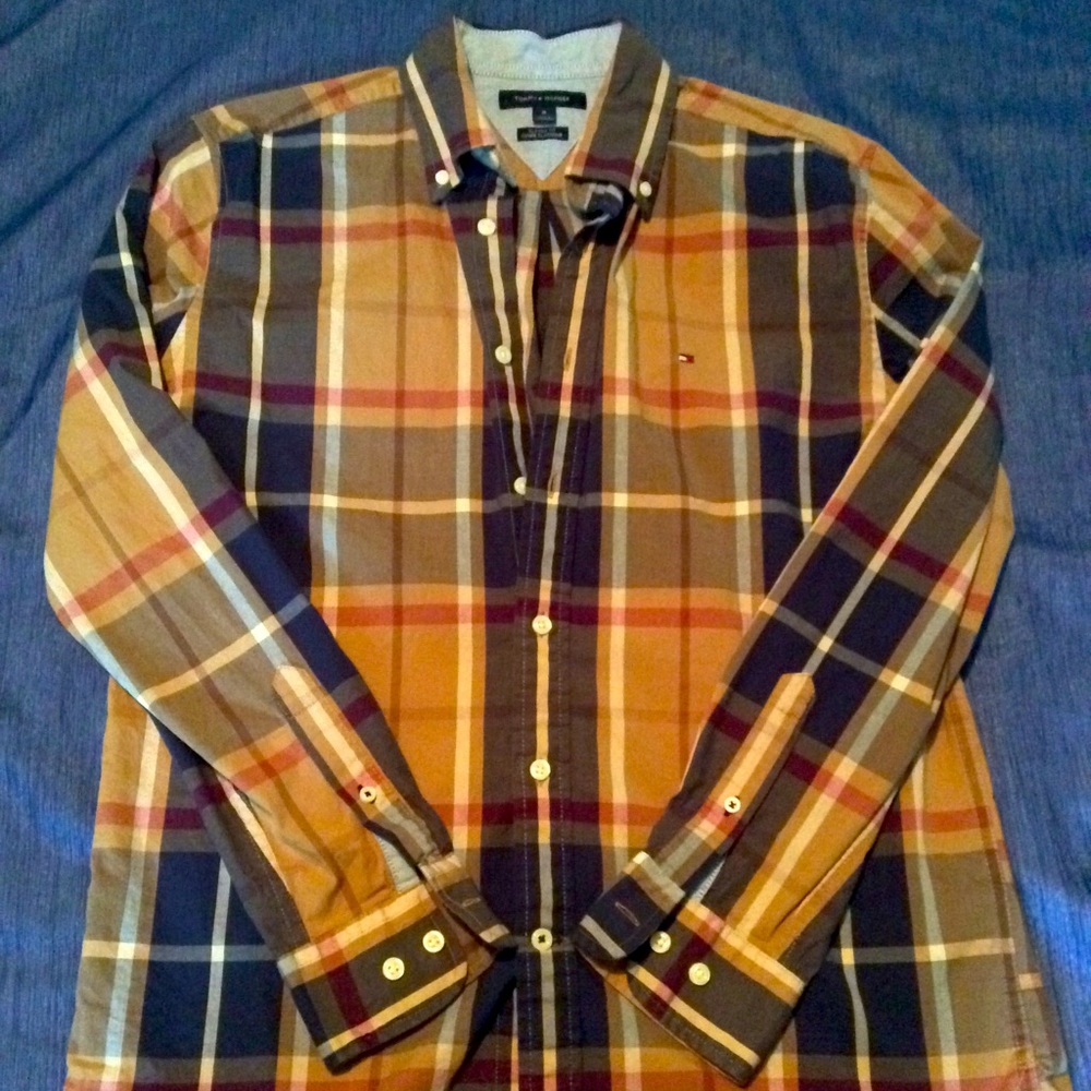 Tommy Hilfiger Casual Button Down